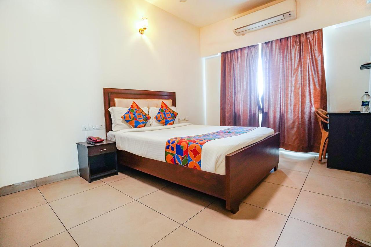 Fabhotel Home Tree Service Apartment - Nr Anna Tower Chennai Exterior foto